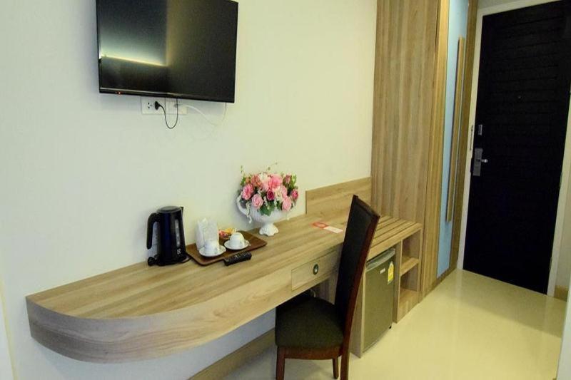 Dipantai Boutique Beach Resort Patong Exterior photo