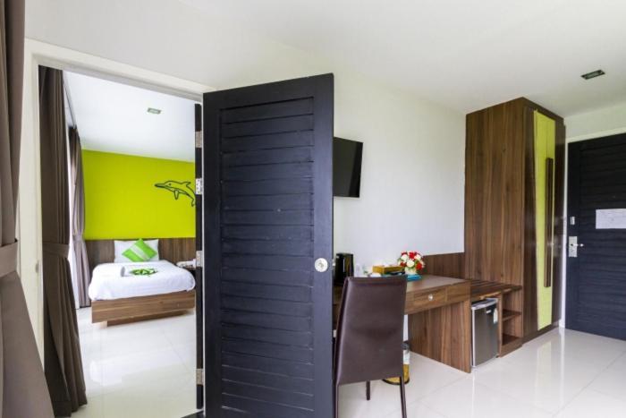 Dipantai Boutique Beach Resort Patong Exterior photo