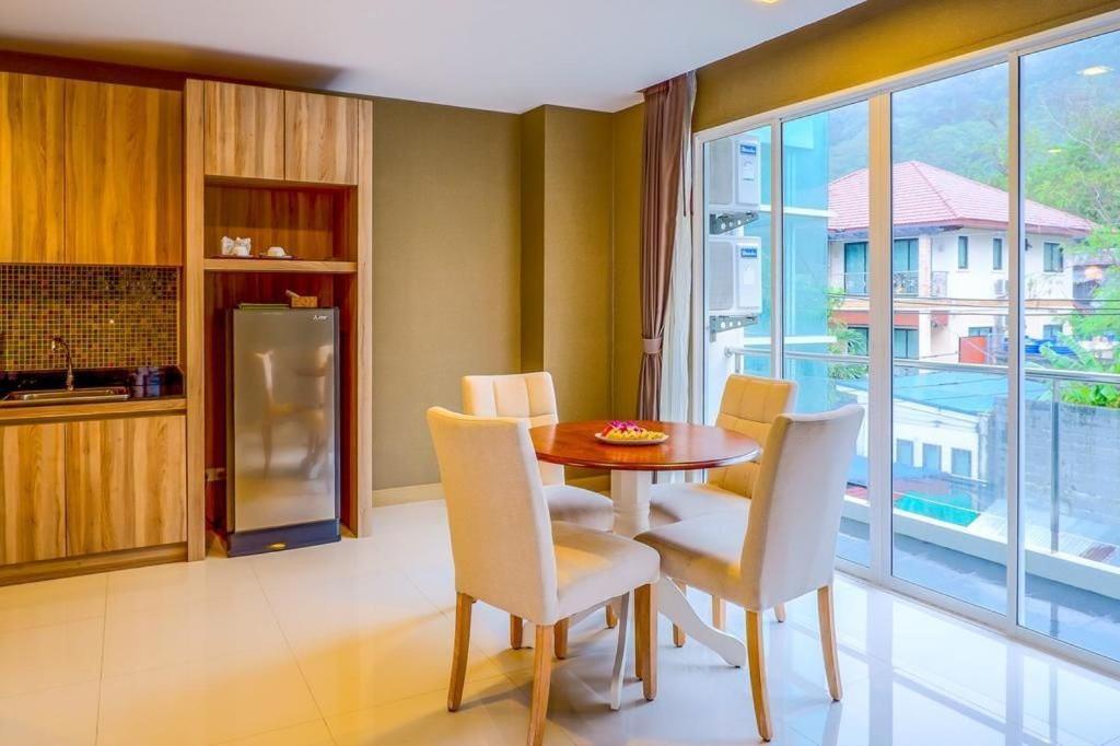 Dipantai Boutique Beach Resort Patong Exterior photo
