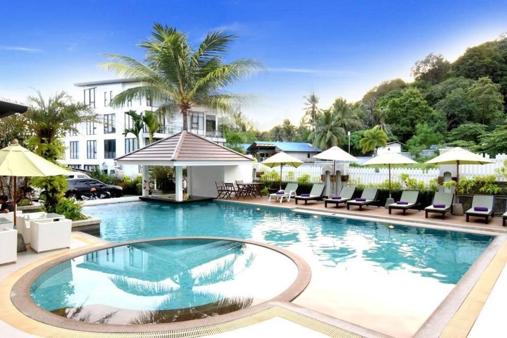 Dipantai Boutique Beach Resort Patong Exterior photo