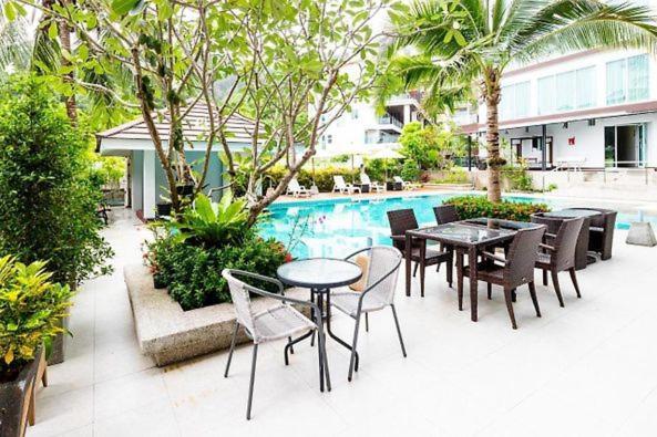 Dipantai Boutique Beach Resort Patong Exterior photo