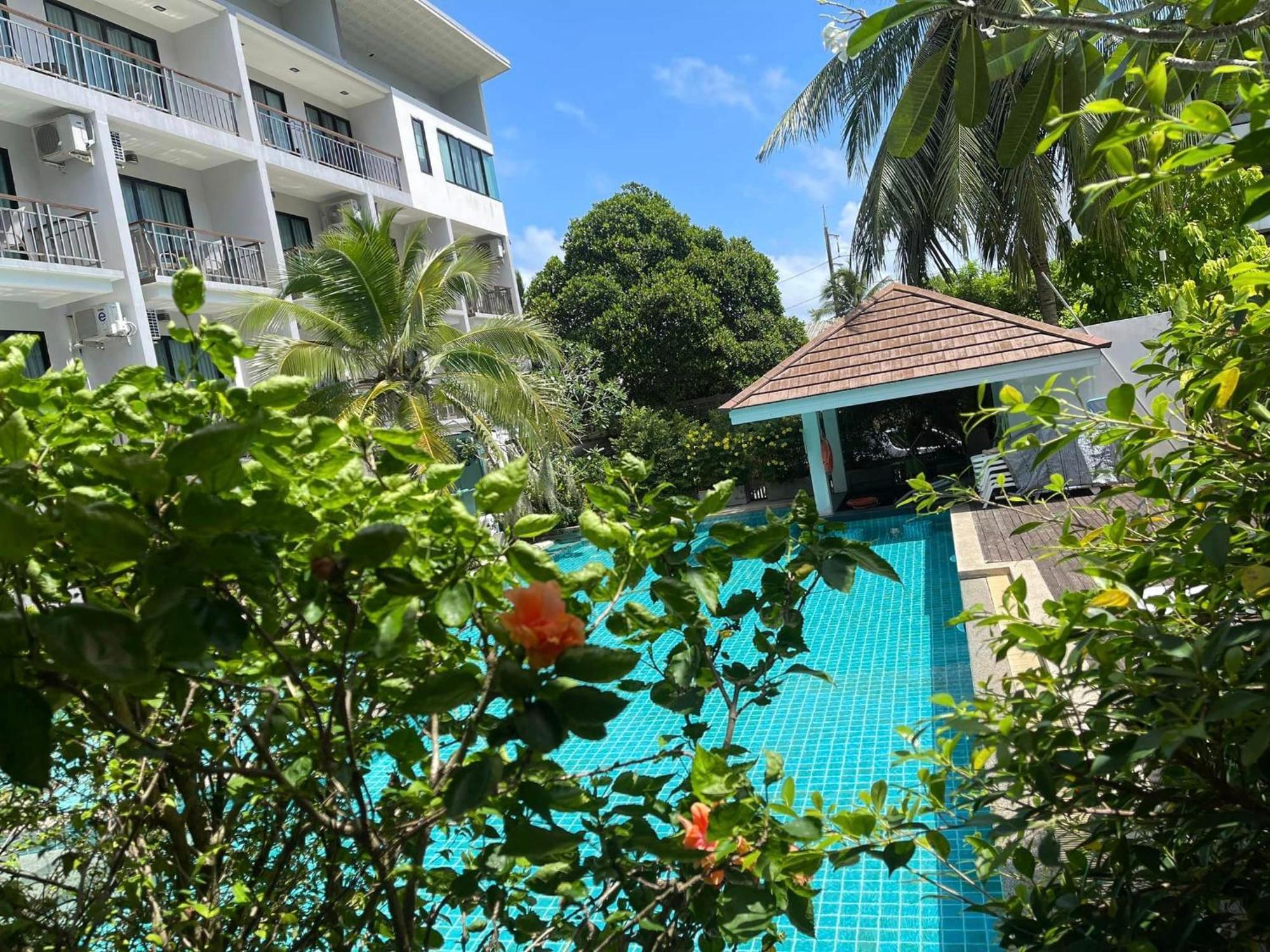 Dipantai Boutique Beach Resort Patong Exterior photo