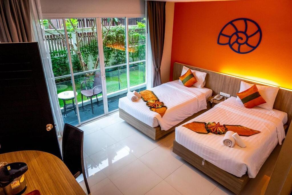 Dipantai Boutique Beach Resort Patong Exterior photo